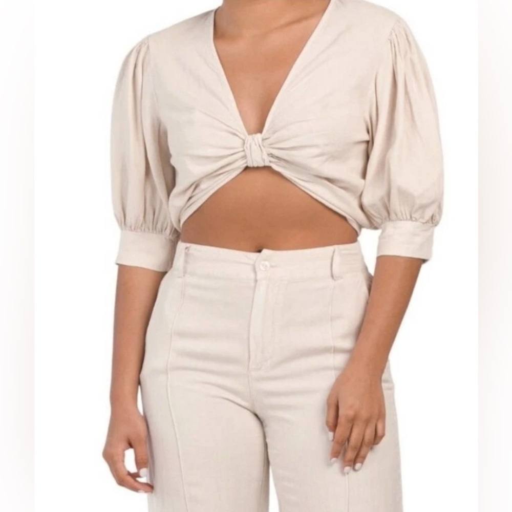 Young Fabulous & Broke Beige Knot Front Cropped Blouse Size Medium